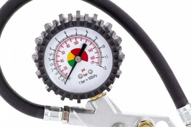 Набор пневмоинструмента, 5 предметов, быстросъемное соединение, краскораспылитель с верхним бачком Matrix, ( 57304 ) Набор пневмоинструмента, 5 предметов, быстросъемное соединение, краскораспылитель с верхним бачком Matrix, ( 57304 )