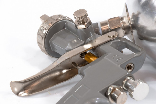 Краскораспылитель пневматический с верхним бачком V 0,6 л, сопло D 1.2, 1.5 и 1.8 мм Matrix, ( 57314 ) Краскораспылитель пневматический с верхним бачком V 0,6 л, сопло D 1.2, 1.5 и 1.8 мм Matrix, ( 57314 )