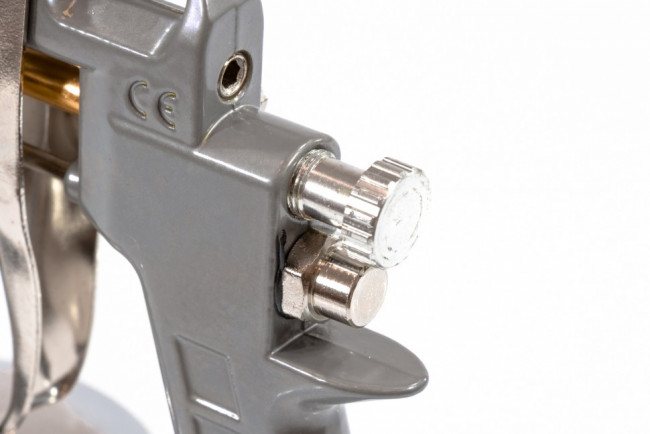 Краскораспылитель пневматический с нижним бачком V 0,75 л, сопло D 1.2, 1.5 и 1.8 мм Matrix, ( 57317 ) Краскораспылитель пневматический с нижним бачком V 0,75 л, сопло D 1.2, 1.5 и 1.8 мм Matrix, ( 57317 )