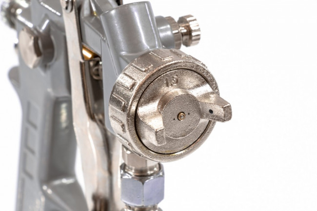 Краскораспылитель пневматический с нижним бачком V 0,75 л, сопло D 1.2, 1.5 и 1.8 мм Matrix, ( 57317 ) Краскораспылитель пневматический с нижним бачком V 0,75 л, сопло D 1.2, 1.5 и 1.8 мм Matrix, ( 57317 )