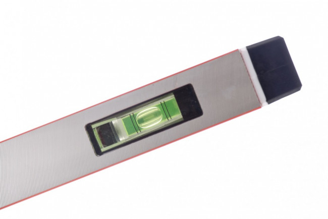 Уровень алюминиевый, магнит, фрезерованный, 3 глазка (1 зеркальный), двухкомпонентные рукоятки, 1200 мм Matrix, ( 34734 ) Уровень алюминиевый, магнит, фрезерованный, 3 глазка (1 зеркальный), двухкомпонентные рукоятки, 1200 мм Matrix, ( 34734 )