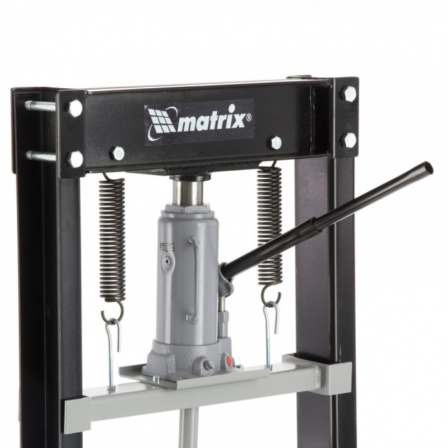 Пресс гидравлический, 12 т, 1360 х 500 х 510 мм. (комплект из 2 частей) Matrix, ( 523105 ) Пресс гидравлический, 12 т, 1360 х 500 х 510 мм. (комплект из 2 частей) Matrix, ( 523105 )