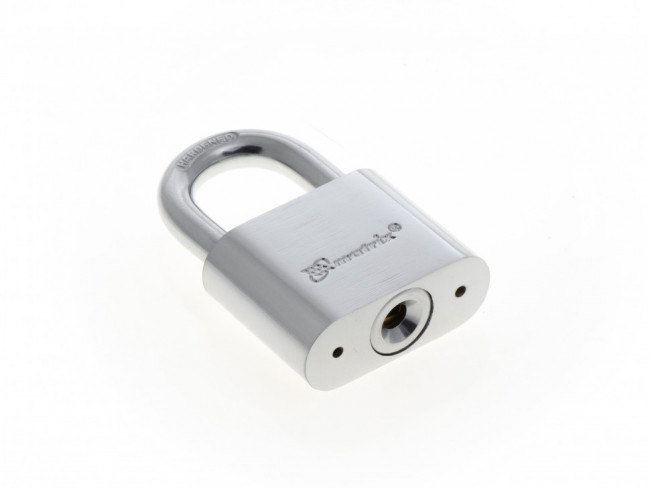 Замок навесной, хромированное покрытие 50 мм Matrix, ( 91801 ) Замок навесной, хромированное покрытие 50 мм Matrix, ( 91801 )