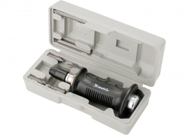 Отвертка ударно-поворотная 1/2, набор бит, 6 шт, черная ручка Профи, пластиковый бокс Matrix, ( 11561 ) Отвертка ударно-поворотная 1/2, набор бит, 6 шт, черная ручка Профи, пластиковый бокс Matrix, ( 11561 )