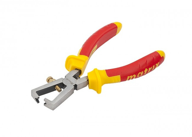 Клещи для снятия изоляции Insulated, 160 мм, двухкомпонентные рукоятки Matrix Professional, ( 17717 ) Клещи для снятия изоляции Insulated, 160 мм, двухкомпонентные рукоятки Matrix Professional, ( 17717 )