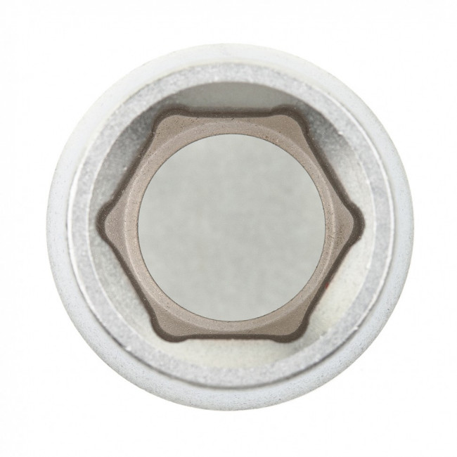 Головка торцевая, 17 мм, шестигранная, CrV, под квадрат 1/2, хромированная Matrix Master, ( 13117 ) Головка торцевая, 17 мм, шестигранная, CrV, под квадрат 1/2, хромированная Matrix Master, ( 13117 )